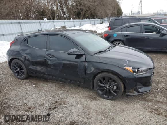 2019 Hyundai Veloster Premium z VIN KMHTG6AF2KU010762, wystawiony jako Copart lot #84039384 z przebiegiem 126 096 mil mil oraz Czysty tytuł • Clean title. Historia ofert i sprzedaży dostępna na DreamBid. Obrazek 4.