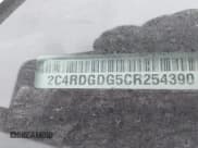 ✅ 2012 Dodge Grand Caravan Crew • VIN: 2C4RDGDG5CR254390 • Lot: 43620659. Wystawiony na IAAI z przebiegiem 317 116 mil. Bezpłatny archiwum sprzedaży aukcyjnych z USA i szczegółowy raport historii pojazdu na DreamBid. Zdjęcie 9.
