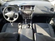 ✅ 2020 Nissan Pathfinder S • VIN: 5N1DR2AM9LC601751 • Lot: 70989845. Wystawiony na Copart z przebiegiem 51 539 mil. Bezpłatny archiwum sprzedaży aukcyjnych z USA i szczegółowy raport historii pojazdu na DreamBid. Zdjęcie 8.