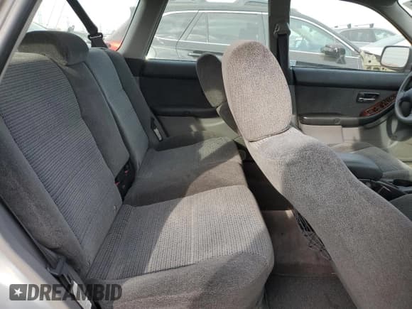 ✅ 2004 Subaru Legacy Outback • VIN: 4S3BH675447620501 • Lot: 89880945. Listed on Copart with 101,357 mi. Free auction sales archive from the USA and detailed vehicle history report at DreamBid. Image 10.