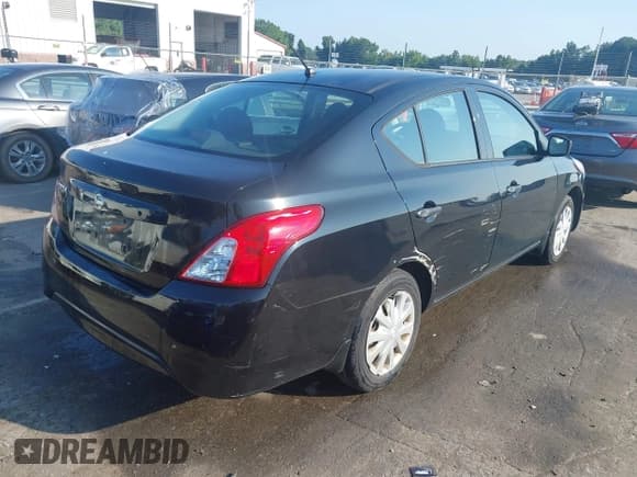 ✅ 2016 Nissan Versa S • VIN: 3N1CN7AP8GL854043 • Lot: 42997783. Listed on IAAI with 162,554 mi. Free auction sales archive from the USA and detailed vehicle history report at DreamBid. Image 4.