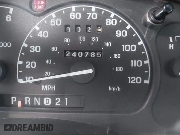 ✅ 1998 Ford Explorer XL • VIN: 1FMZU34X1WUC75250 • Лот: 42008342. Опубликован ранее на IAAI с пробегом 240 785 миль. Бесплатный доступ к архиву аукционных продаж из США и подробный отчёт об истории автомобиля на DreamBid. Изображение 15.