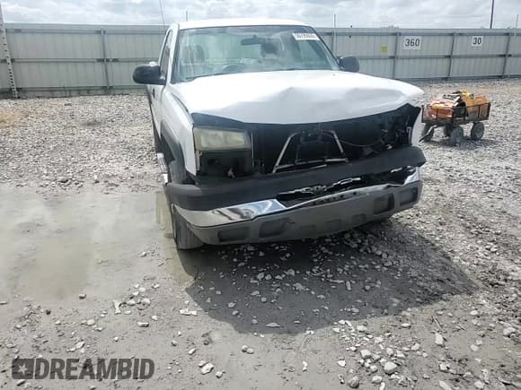 ✅ 2005 Chevrolet Silverado 2500HD Work Truck • VIN: 1GCHC24U25E211911 • Lot: 50795035. Wystawiony na Copart z przebiegiem 162 119 mil. Bezpłatny archiwum sprzedaży aukcyjnych z USA i szczegółowy raport historii pojazdu na DreamBid. Zdjęcie 10.