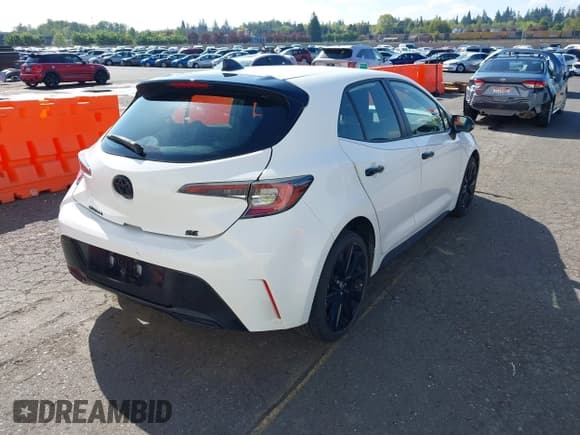 ✅ 2021 Toyota Corolla SE • VIN: JTND4MBE6M3117524 • Lot: 42093197. Wystawiony na IAAI z przebiegiem 43 309 mil. Bezpłatny archiwum sprzedaży aukcyjnych z USA i szczegółowy raport historii pojazdu na DreamBid. Zdjęcie 4.