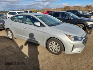 ✅ 2019 Hyundai Elantra SE • VIN: 5NPD74LF9KH449395 • Lot: 92687645. Listed on Copart with 130,450 mi. Free auction sales archive from the USA and detailed vehicle history report at DreamBid. Image 4.