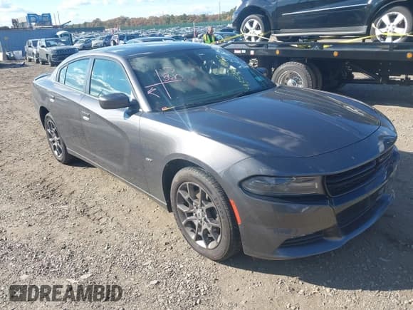 ✅ 2018 Dodge Charger GT • VIN: 2C3CDXJG6JH323993 • Lot: 43506480. Wystawiony na IAAI z przebiegiem 110 444 mil. Bezpłatny archiwum sprzedaży aukcyjnych z USA i szczegółowy raport historii pojazdu na DreamBid. Zdjęcie 1.