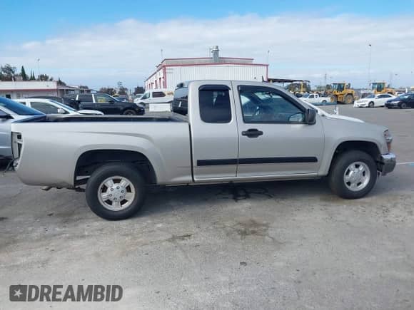 2008 Chevrolet Colorado 1LT z VIN 1GCCS39E188192565, wystawiony jako IAAI lot #41901967 z przebiegiem 282 987 mil mil oraz . Historia ofert i sprzedaży dostępna na DreamBid. Obrazek 14.