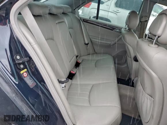 ✅ 2005 Mercedes-Benz C 240 • VIN: WDBRF81J95F657331 • Лот: 95320425. Опубликован ранее на Copart с пробегом 131 410 миль. Бесплатный доступ к архиву аукционных продаж из США и подробный отчёт об истории автомобиля на DreamBid. Изображение 10.