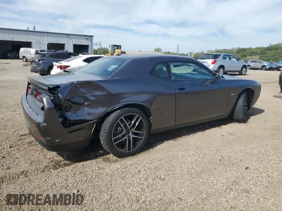 ✅ 2017 Dodge Challenger R/T • VIN: 2C3CDZBT7HH658939 • Лот: 84479995. Опубликован ранее на Copart с пробегом 70 689 миль. Бесплатный доступ к архиву аукционных продаж из США и подробный отчёт об истории автомобиля на DreamBid. Изображение 3.