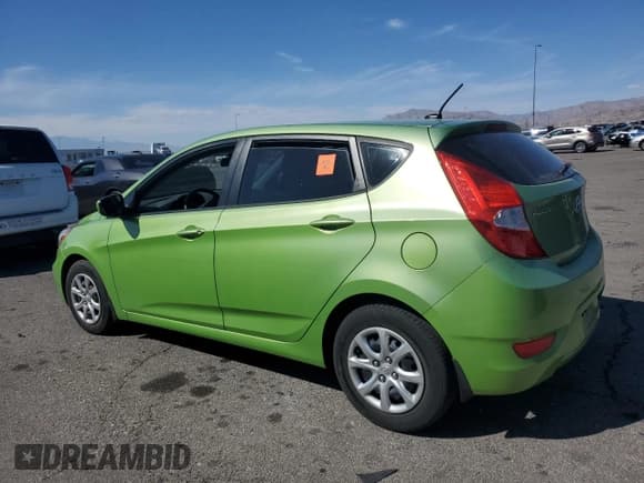 ✅ 2013 Hyundai Accent GS • VIN: KMHCT5AEXDU098203 • Лот: 76605714. Опубликован ранее на Copart с пробегом 54 804 миль. Бесплатный доступ к архиву аукционных продаж из США и подробный отчёт об истории автомобиля на DreamBid. Изображение 2.