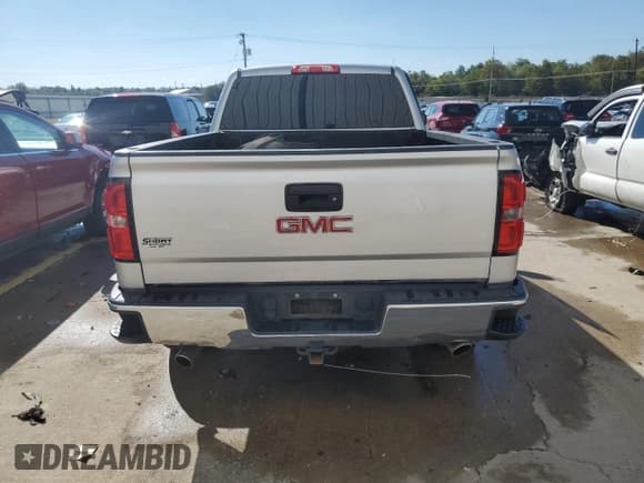 ✅ 2015 GMC Sierra 1500 SLE • VIN: 1GTV2UEC6FZ408808 • Лот: 86176075. Опубликован ранее на Copart с пробегом 146 808 миль. Бесплатный доступ к архиву аукционных продаж из США и подробный отчёт об истории автомобиля на DreamBid. Изображение 6.