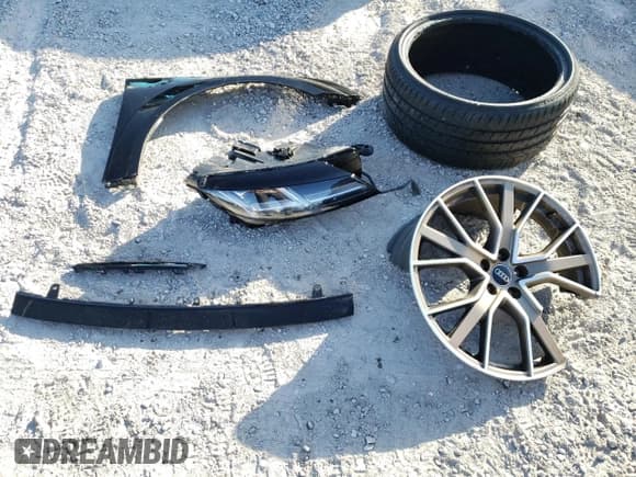 ✅ 2023 Audi TTS • VIN: TRUA1AFV7P1007029 • Lot: 84007784. Wystawiony na Copart z przebiegiem 8 876 mil. Bezpłatny archiwum sprzedaży aukcyjnych z USA i szczegółowy raport historii pojazdu na DreamBid. Zdjęcie 12.