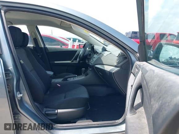 ✅ 2012 Mazda 3 i Touring • VIN: JM1BL1V77C1691182 • Лот: 42420310. Опубликован ранее на IAAI с пробегом 73 099 миль. Бесплатный доступ к архиву аукционных продаж из США и подробный отчёт об истории автомобиля на DreamBid. Изображение 5.