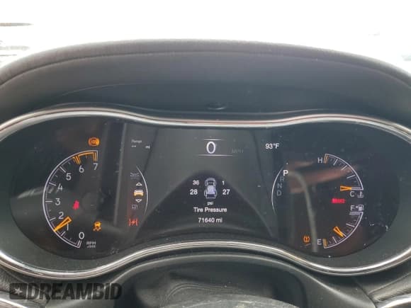 ✅ 2020 Jeep Grand Cherokee Overland • VIN: 1C4RJFCT7LC257835 • Lot: 64763965. Wystawiony na Copart z przebiegiem 71 640 mil. Bezpłatny archiwum sprzedaży aukcyjnych z USA i szczegółowy raport historii pojazdu na DreamBid. Zdjęcie 9.