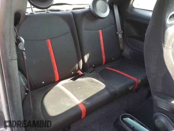 ✅ 2015 FIAT 500 Abarth • VIN: 3C3CFFFH8FT689961 • Lot: 61400335. Listed on Copart with 115,665 mi. Free auction sales archive from the USA and detailed vehicle history report at DreamBid. Image 10.