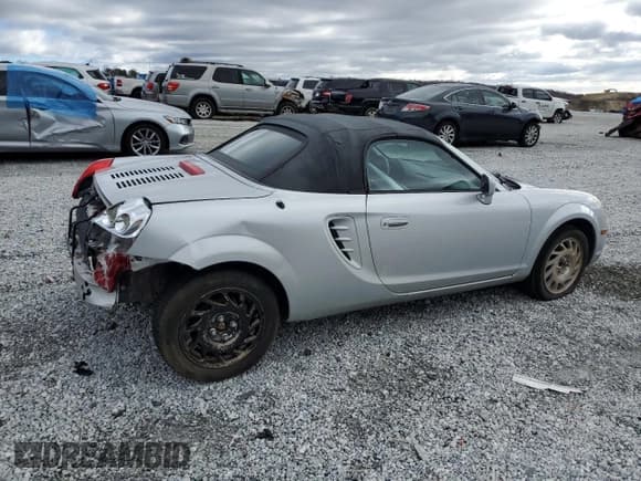 ✅ 2005 Toyota MR2 • VIN: JTDFR320150071553 • Lot: 84402464. Listed on Copart with Not provided. Free auction sales archive from the USA and detailed vehicle history report at DreamBid. Image 3.