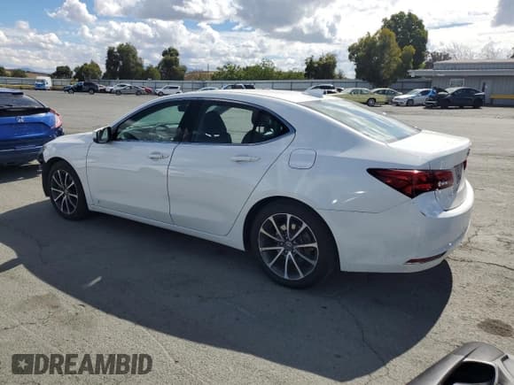 ✅ 2015 Acura TLX Technology • VIN: 19UUB3F51FA005616 • Lot: 84244525. Listed on Copart with 117,711 mi. Free auction sales archive from the USA and detailed vehicle history report at DreamBid. Image 2.