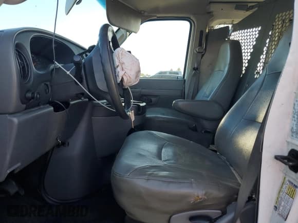 ✅ 2008 Ford Econoline Cargo Commercial • VIN: 1FTNS24W68DB23705 • Лот: 91285635. Опубликован ранее на Copart с пробегом 163 561 миль. Бесплатный доступ к архиву аукционных продаж из США и подробный отчёт об истории автомобиля на DreamBid. Изображение 7.