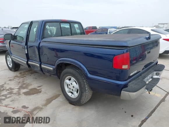 ✅ 2003 Chevrolet S-10 • VIN: 1GCDT19X838270114 • Лот: 41567042. Опубликован ранее на IAAI с пробегом 138 875 миль. Бесплатный доступ к архиву аукционных продаж из США и подробный отчёт об истории автомобиля на DreamBid. Изображение 3.
