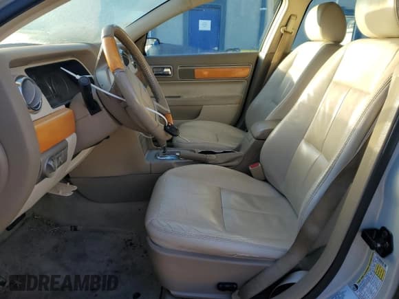 ✅ 2006 Lincoln Zephyr • VIN: 3LNHM26126R617214 • Lot: 80902734. Wystawiony na Copart z przebiegiem Nie podano. Bezpłatny archiwum sprzedaży aukcyjnych z USA i szczegółowy raport historii pojazdu na DreamBid. Zdjęcie 7.