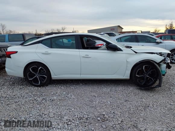 ✅ 2024 Nissan Altima SR • VIN: 1N4BL4CVXRN336209 • Lot: 43880420. Listed on IAAI with 52,547 mi. Free auction sales archive from the USA and detailed vehicle history report at DreamBid. Image 13.