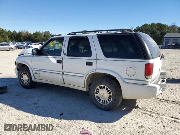 ✅ 2000 GMC Jimmy SLE Convenience • VIN: 1GKDT13W3Y2229291 • Lot: 91046305. Wystawiony na Copart z przebiegiem 126 351 mil. Bezpłatny archiwum sprzedaży aukcyjnych z USA i szczegółowy raport historii pojazdu na DreamBid. Zdjęcie 2.