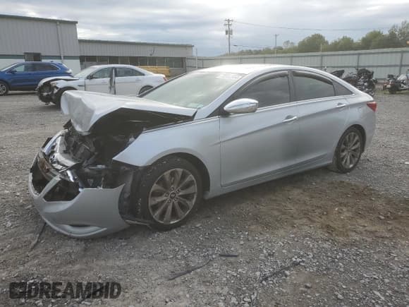 ✅ 2013 Hyundai Sonata SE • VIN: 5NPEC4AC6DH714026 • Lot: 72603954. Wystawiony na Copart z przebiegiem 111 772 mil. Bezpłatny archiwum sprzedaży aukcyjnych z USA i szczegółowy raport historii pojazdu na DreamBid. Zdjęcie 1.