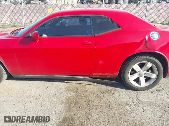 ✅ 2013 Dodge Challenger SXT • VIN: 2C3CDYAGXDH599815 • Лот: 43235885. Опубликован ранее на IAAI с пробегом 159 388 миль. Бесплатный доступ к архиву аукционных продаж из США и подробный отчёт об истории автомобиля на DreamBid. Изображение 6.