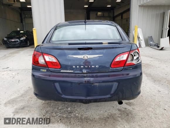 ✅ 2008 Chrysler Sebring Touring • VIN: 1C3LC56RX8N201480 • Лот: 69213224. Опубликован ранее на Copart с пробегом 217 550 миль. Бесплатный доступ к архиву аукционных продаж из США и подробный отчёт об истории автомобиля на DreamBid. Изображение 6.
