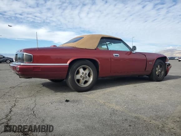 ✅ 1996 Jaguar XJS • VIN: SAJNX2740TC224170 • Lot: 92750825. Wystawiony na Copart z przebiegiem 67 204 mil. Bezpłatny archiwum sprzedaży aukcyjnych z USA i szczegółowy raport historii pojazdu na DreamBid. Zdjęcie 3.