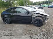✅ 2025 Tesla Model Y Long Range • VIN: 7SAYGDEE3SA352407 • Lot: 90881955. Wystawiony na Copart z przebiegiem 525 mil. Bezpłatny archiwum sprzedaży aukcyjnych z USA i szczegółowy raport historii pojazdu na DreamBid. Zdjęcie 4.