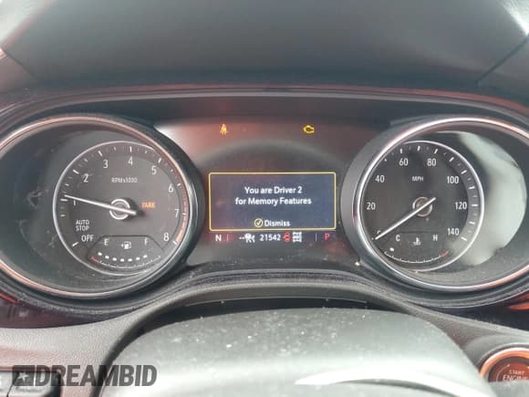 ✅ 2020 Buick Encore GX Essence • VIN: KL4MMGSL6LB074306 • Лот: 81056505. Опубликован ранее на Copart с пробегом 21 542 миль. Бесплатный доступ к архиву аукционных продаж из США и подробный отчёт об истории автомобиля на DreamBid. Изображение 9.