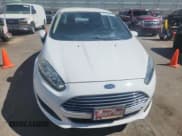 ✅ 2016 Ford Fiesta S • VIN: 3FADP4AJ3GM165016 • Lot: 82228285. Wystawiony na Copart z przebiegiem 73 695 mil. Bezpłatny archiwum sprzedaży aukcyjnych z USA i szczegółowy raport historii pojazdu na DreamBid. Zdjęcie 5.