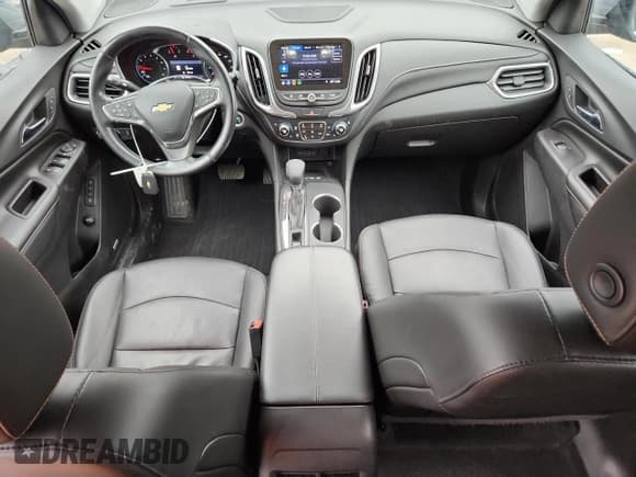 ✅ 2020 Chevrolet Equinox Premier • VIN: 2GNAXNEV8L6179022 • Lot: 91294675. Wystawiony na Copart z przebiegiem 149 086 mil. Bezpłatny archiwum sprzedaży aukcyjnych z USA i szczegółowy raport historii pojazdu na DreamBid. Zdjęcie 8.