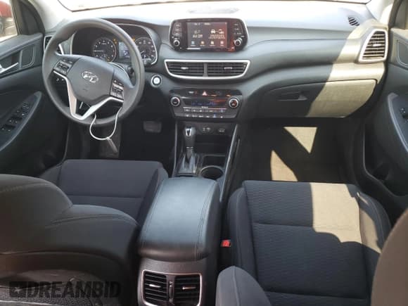 ✅ 2020 Hyundai Tucson SEL • VIN: KM8J33ALXLU121424 • Lot: 84222305. Listed on Copart with 57,170 mi. Free auction sales archive from the USA and detailed vehicle history report at DreamBid. Image 8.