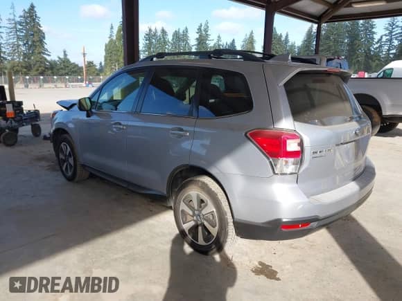 2017 Subaru Forester Limited with VIN JF2SJAJC9HH541129, listed as a IAAI auction lot 43401928 with 91,345 mi miles and . Bid and sale history available at DreamBid. Image 3.
