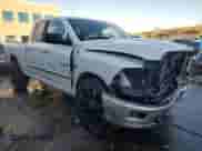 2010 Dodge 1500 Laramie z VIN 1D7RV1GT5AS233964, wystawiony jako Copart lot #44268685 z przebiegiem 189 051 mil mil oraz Szkoda całkowita • Salvage title. Historia ofert i sprzedaży dostępna na DreamBid. Obrazek 4.