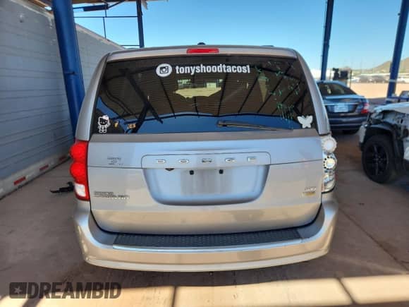 2018 Dodge Grand Caravan SXT z VIN 2C4RDGCG8JR239798, wystawiony jako Copart lot #85363345 z przebiegiem 122 879 mil mil oraz Szkoda całkowita • Salvage title. Historia ofert i sprzedaży dostępna na DreamBid. Obrazek 6.