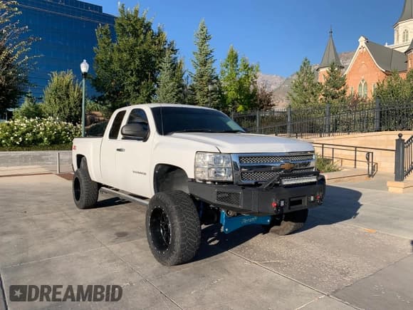 ✅ 2012 Chevrolet Silverado 1500 LT • VIN: 1GCRKSE74CZ137896 • Lot: 75107574. Listed on Copart with 143,614 mi. Free auction sales archive from the USA and detailed vehicle history report at DreamBid. Image 1.