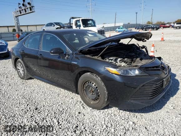 2020 Toyota Camry Hybrid LE z VIN 4T1L31AK6LU014438, wystawiony jako Copart lot #90258095 z przebiegiem 87 709 mil mil oraz Szkoda całkowita • Salvage title. Historia ofert i sprzedaży dostępna na DreamBid. Obrazek 4.
