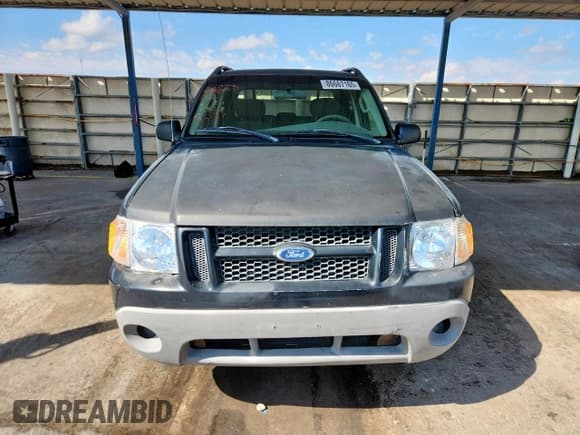 ✅ 2003 Ford Explorer Sport Trac XLS • VIN: 1FMZU67E33UA41036 • Lot: 86667165. Wystawiony na Copart z przebiegiem 221 484 mil. Bezpłatny archiwum sprzedaży aukcyjnych z USA i szczegółowy raport historii pojazdu na DreamBid. Zdjęcie 5.