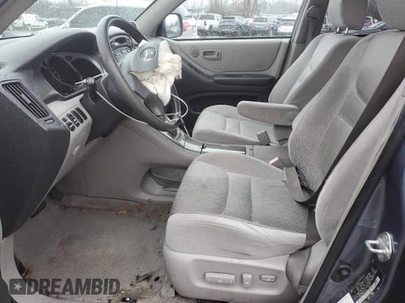 2003 Toyota Highlander z VIN JTEHD21A830024072, wystawiony jako Copart lot #88086155 z przebiegiem 197 258 mil mil oraz Szkoda całkowita • Salvage title. Historia ofert i sprzedaży dostępna na DreamBid. Obrazek 7.