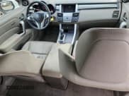 ✅ 2009 Acura RDX • VIN: 5J8TB18229A001694 • Lot: 70777485. Wystawiony na Copart z przebiegiem 139 017 mil. Bezpłatny archiwum sprzedaży aukcyjnych z USA i szczegółowy raport historii pojazdu na DreamBid. Zdjęcie 8.