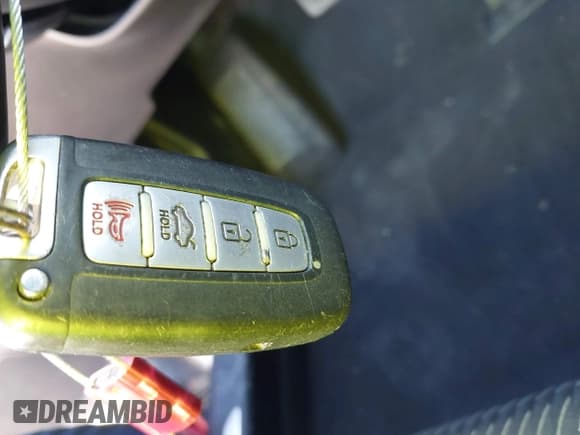 ✅ 2014 Hyundai Genesis Coupe 2.0T • VIN: KMHHT6KD2EU117037 • Lot: 42936050. Wystawiony na IAAI z przebiegiem 67 939 mil. Bezpłatny archiwum sprzedaży aukcyjnych z USA i szczegółowy raport historii pojazdu na DreamBid. Zdjęcie 11.