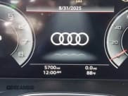 ✅ 2025 Audi Q5 Premium • VIN: WA1ABAFY2S2043371 • Lot: 43141732. Listed on IAAI with 5,700 mi. Free auction sales archive from the USA and detailed vehicle history report at DreamBid. Image 15.