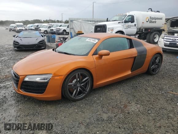 ✅ 2014 Audi R8 • VIN: WUAAUAFG4EN002088 • Lot: 85631684. Listed on Copart with 43,015 mi. Free auction sales archive from the USA and detailed vehicle history report at DreamBid. Image 1.