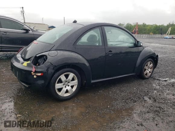 ✅ 2007 Volkswagen Beetle • VIN: 3VWRW31C07M517870 • Lot: 56364955. Listed on Copart with 189,070 mi. Free auction sales archive from the USA and detailed vehicle history report at DreamBid. Image 3.