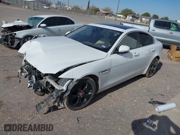 ✅ 2017 Jaguar XE 25t • VIN: SAJAR4BG9HA959769 • Лот: 40987620. Опубликован ранее на IAAI с пробегом 92 803 миль. Бесплатный доступ к архиву аукционных продаж из США и подробный отчёт об истории автомобиля на DreamBid. Изображение 2.