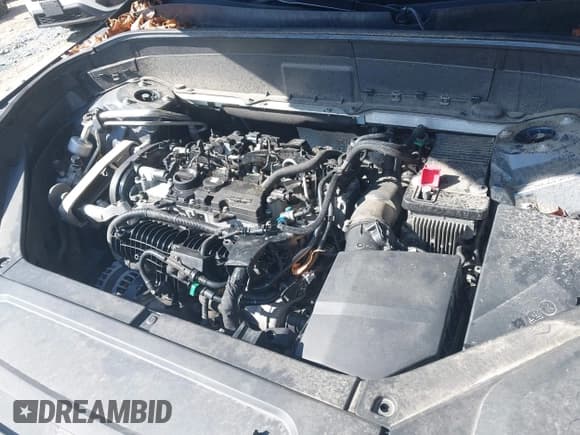 ✅ 2018 Volvo XC90 Momentum • VIN: YV4102PK7J1351715 • Lot: 41901889. Wystawiony na IAAI z przebiegiem 97 513 mil. Bezpłatny archiwum sprzedaży aukcyjnych z USA i szczegółowy raport historii pojazdu na DreamBid. Zdjęcie 10.