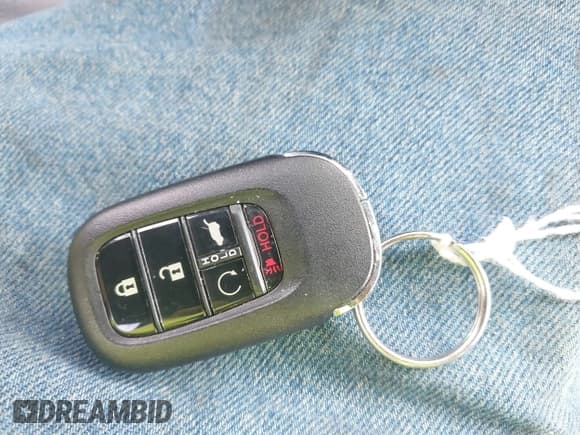 ✅ 2023 Honda Pilot EX-L • VIN: 5FNYG1H41PB045908 • Lot: 43286559. Listed on IAAI with 32,146 mi. Free auction sales archive from the USA and detailed vehicle history report at DreamBid. Image 11.